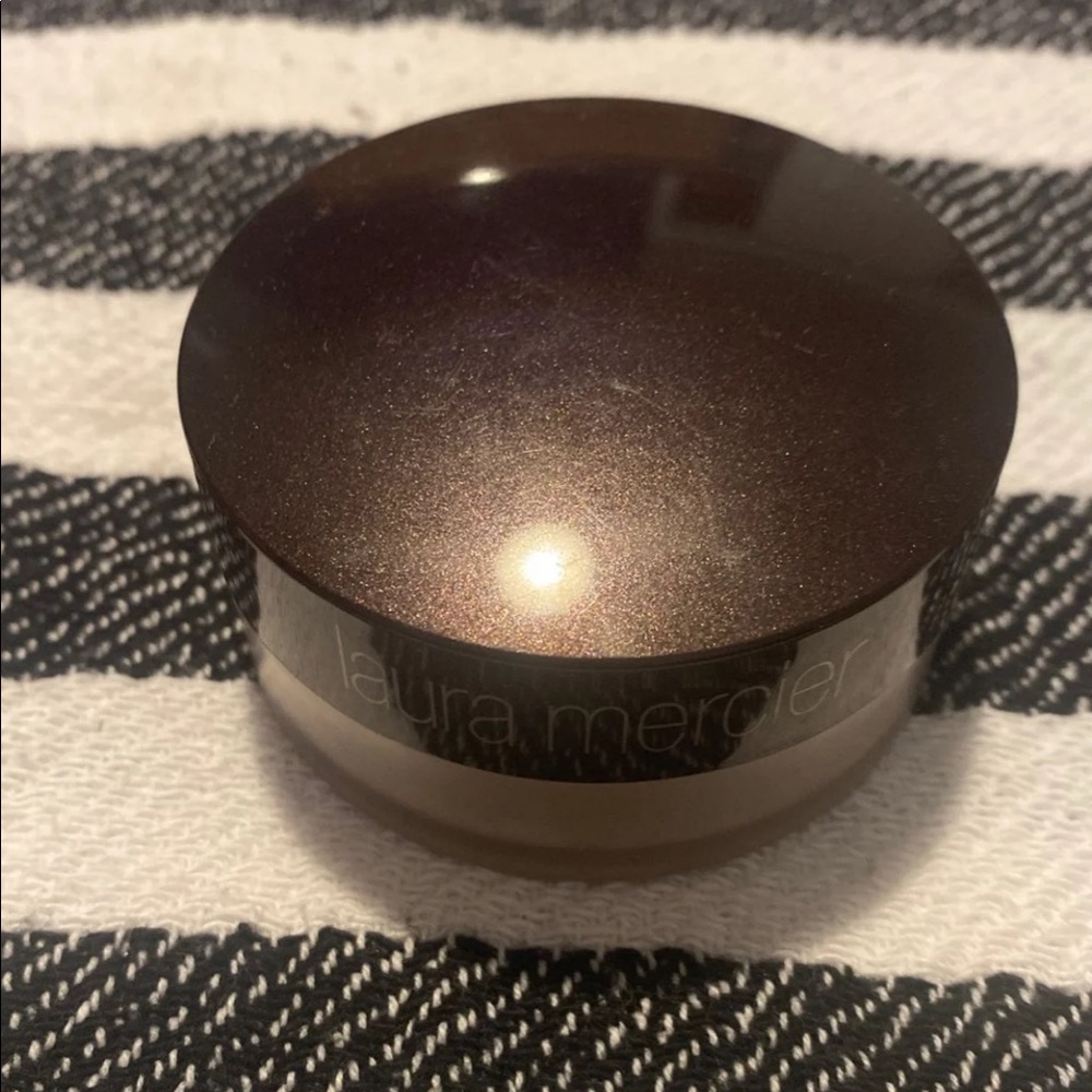 Laura mercier body shimmering powder